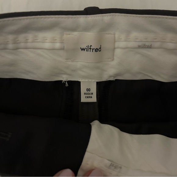 Aritzia Wilfred Charcoal Carrot Trousers - Picture 3 of 4